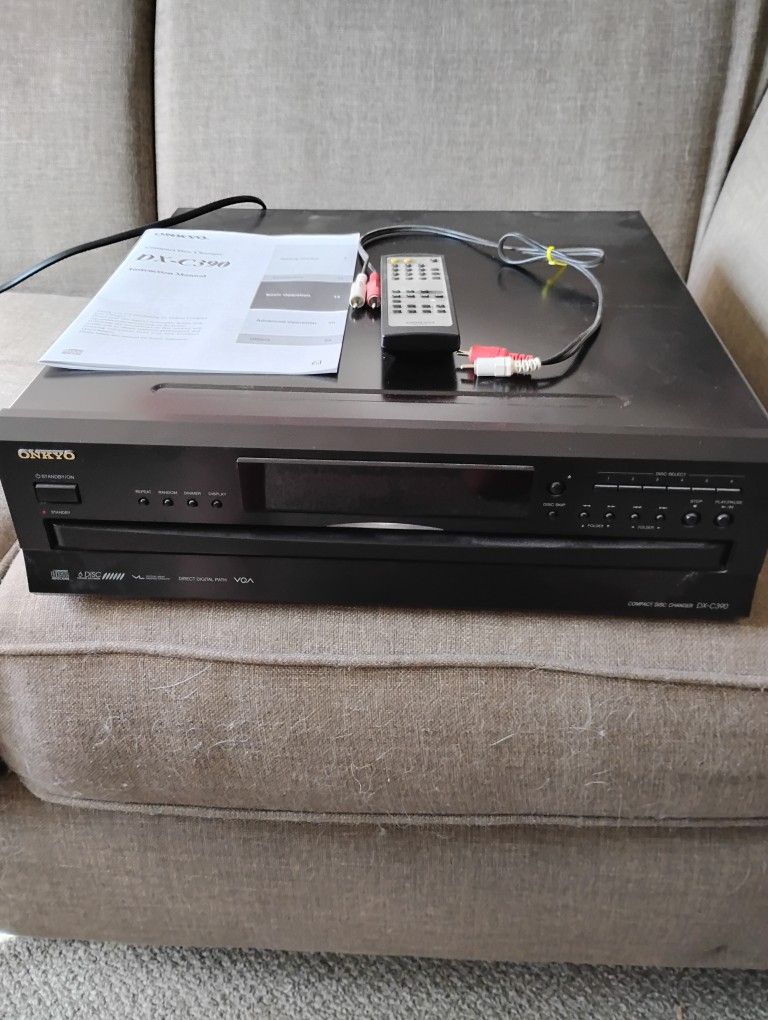 Onkyo DX-C390 6 CD Changer