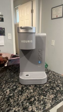 Iced Keurig Coffee Machine + Pod Stand