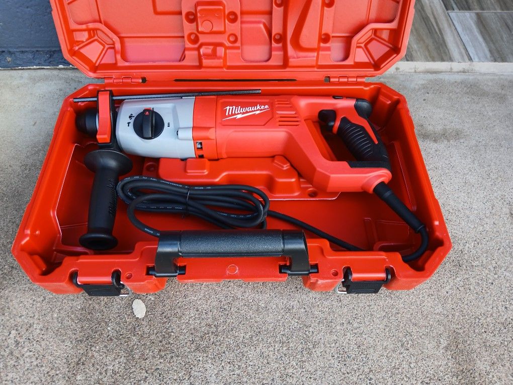 SDS ROTARY HAMMER DRILL MILWAUKEE