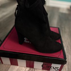 Size 7 Black Boots 