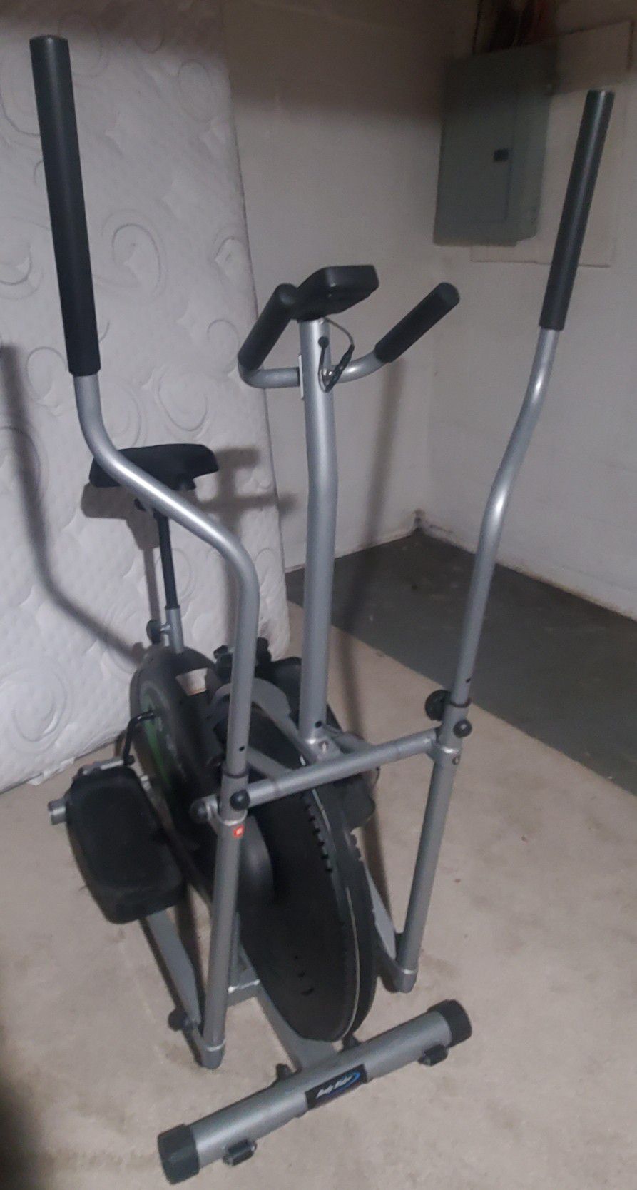 Body Riders Exercise Upright Stationary Fan Bike With Softener & Adjustable Seat 