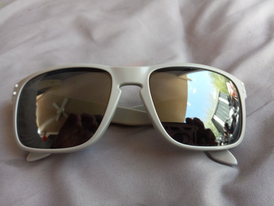 Oakley Holbrook Sunglasses 