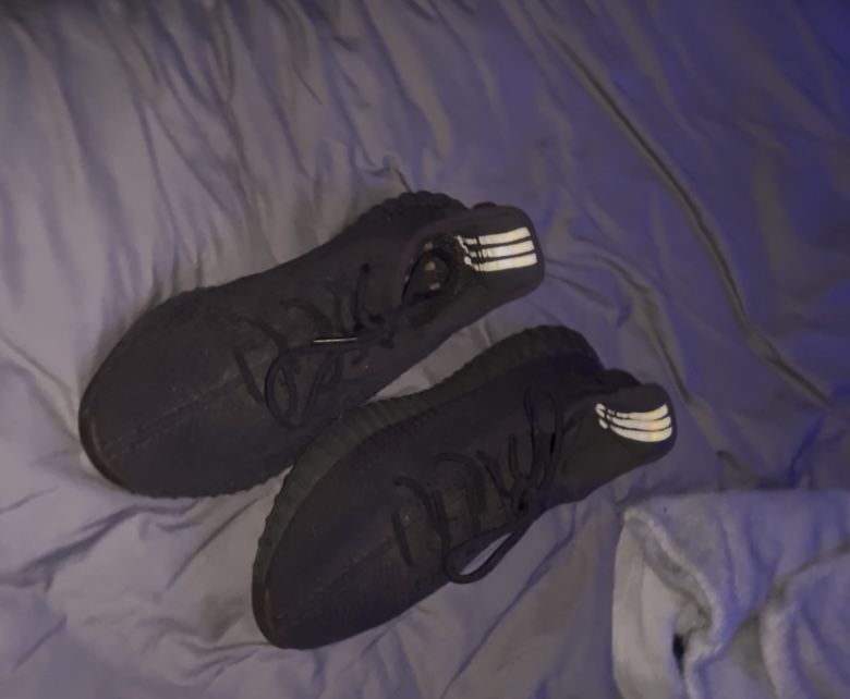 Adidas Yeezy Boost 350 V2 Men's Size 10.5 | No box included