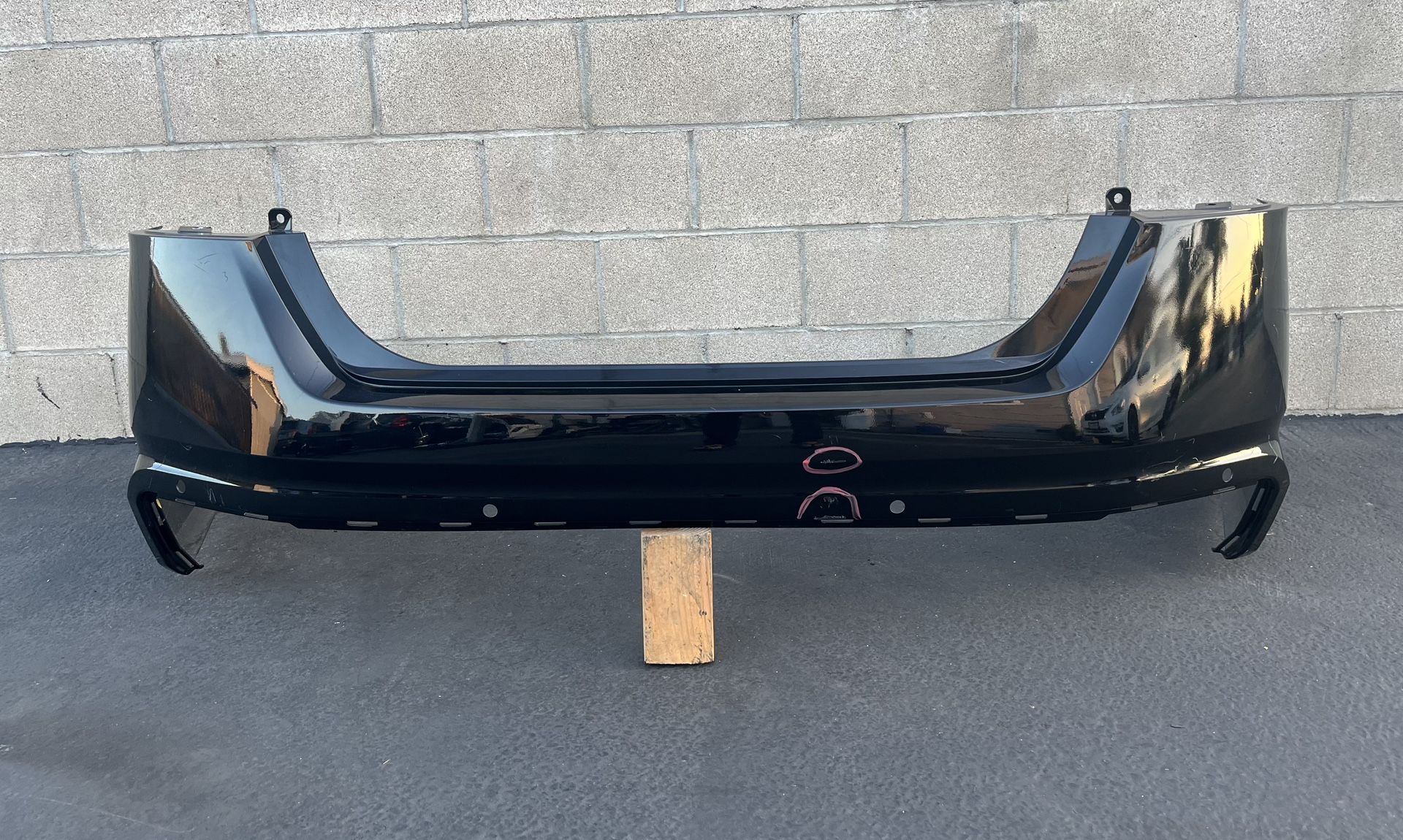 2019-2024 Nissan Altima Rear Bumper Cover Oem