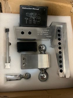 Adjustable tow hitch receiver