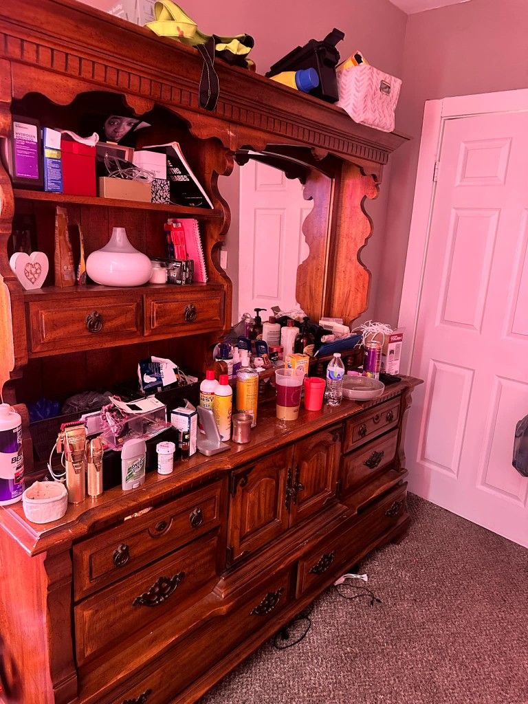 King Size Dresser Heavy Wood
