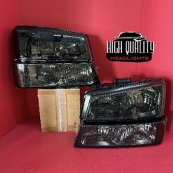 Chevy Silverado 2003. 2006 Headlight.
