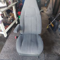 Gmc  Chevrolet 1998 To 2006 Front Driver Seat