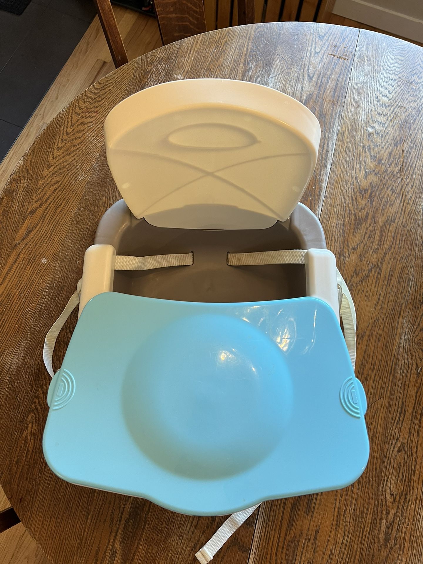 Fisher-Price Deluxe Booster Seat