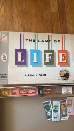 Life Game by Milton Bradley