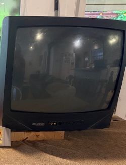 CRT SYLVANIA 20  inch tv perfect condition