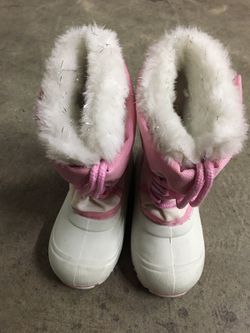 Toddler girl snow boots size 7