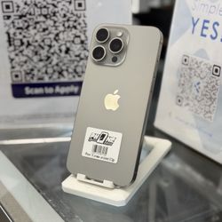 iPhone 15 Pro Max (Factory Unlocked) 