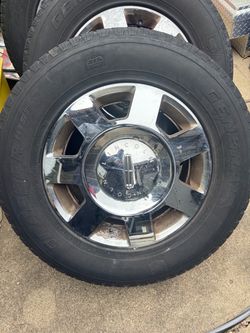 Lincoln Chrome Wheels with General Grabber Tires