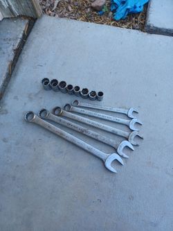 All proto 8 sockets and 5 wrench