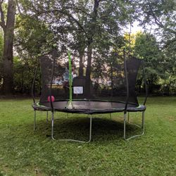 Trampoline 