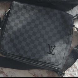 Satchel/ Messenger bag