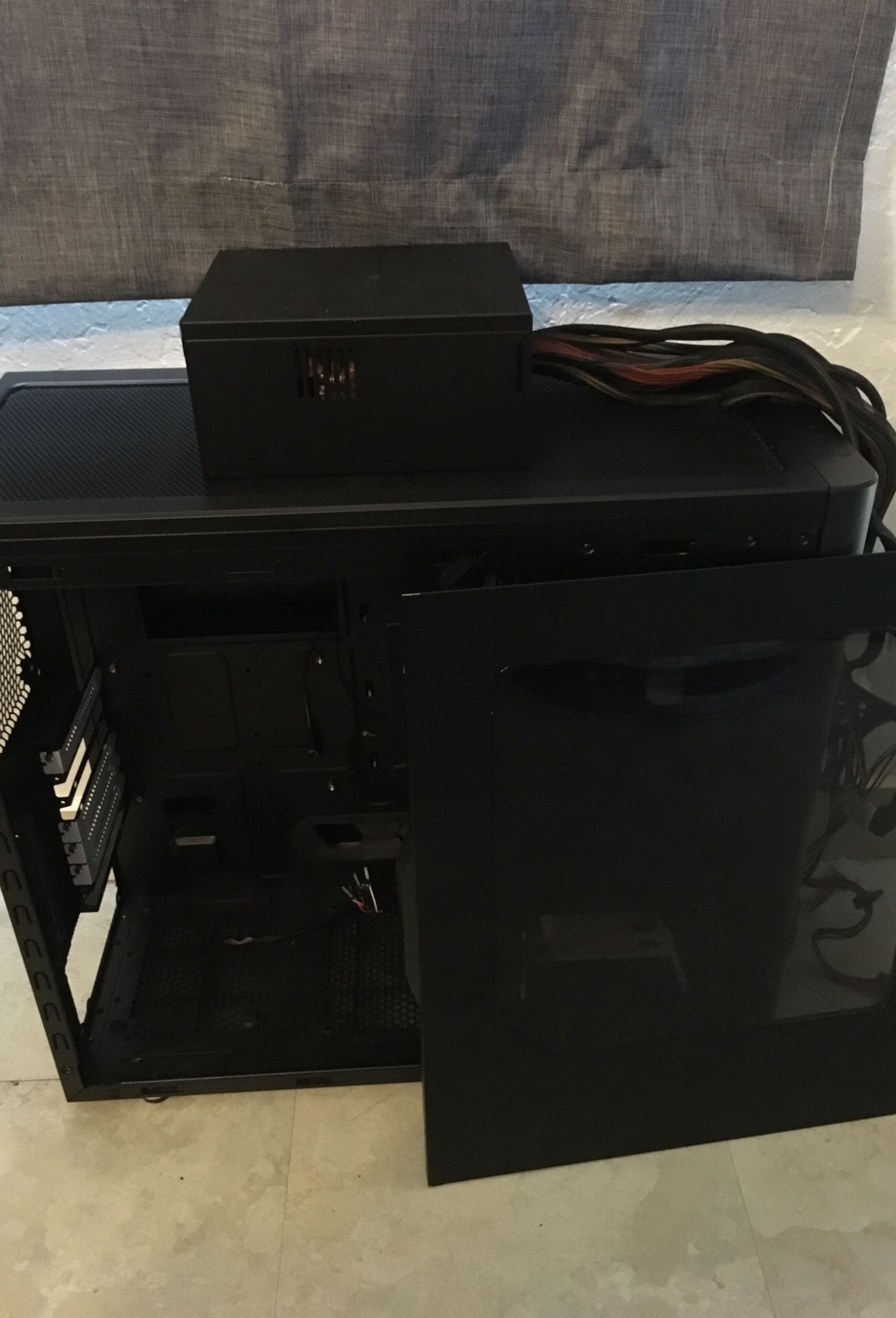 Fractal case and power supply