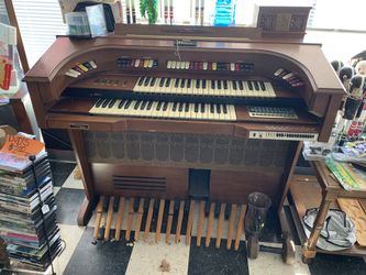 Thomas Organ