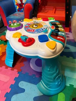 Baby Einstein table