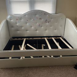 XL Day bed