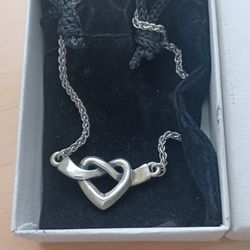Excellent Condition! James Avery Sterling Silver Love Knot Necklace With Extensions 