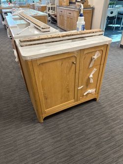 36” Bathroom vanity in wood color