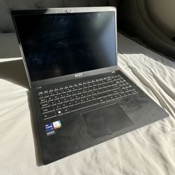 Laptop - MSi - Modern 15 H B13M i9 13th generation 