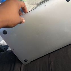 Apple Laptop