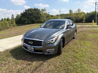 2016 Infiniti Q70