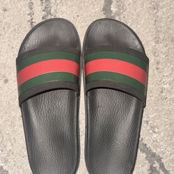Gucci Slides (real) (Used)