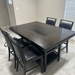 Dinning Table 
