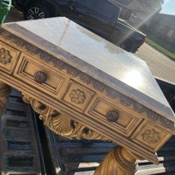 Beautiful End Table.  Granite Top  