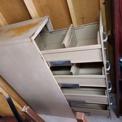 4-Drawers File Cabinet 