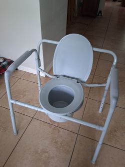 New Drive potty chair up to 650 lb