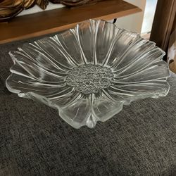 LARGE GLASS SERVING PLATTER/BOWL
