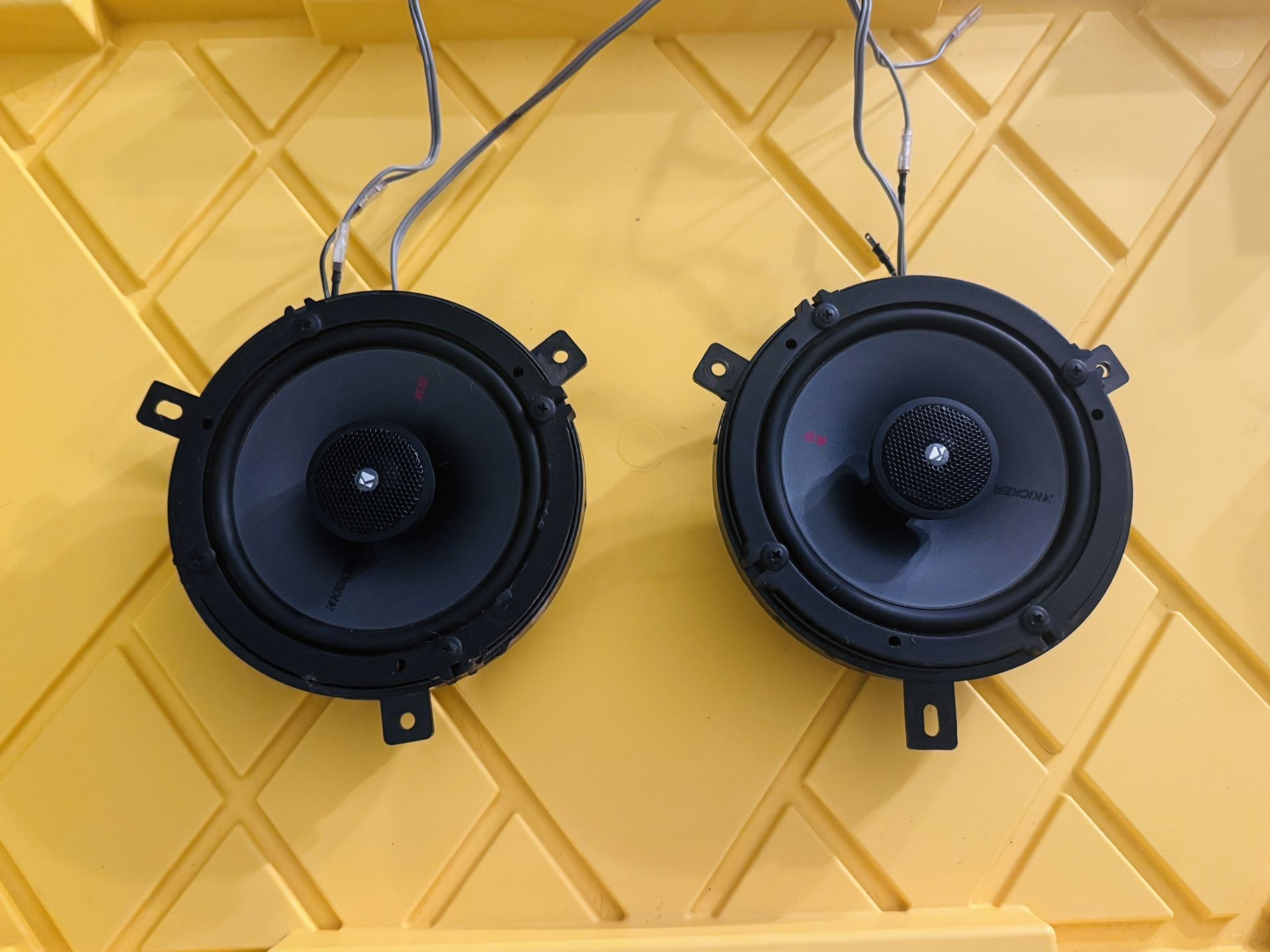 Kicker kss650 Speaker Pair