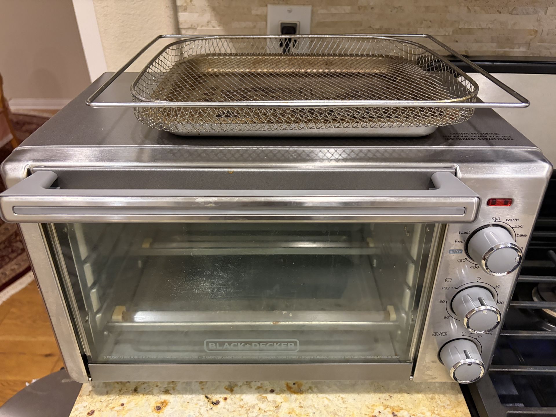 Free Black and Decker air fryer and toaster