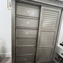 Cabinet - $200 OR BETTER OFFER 