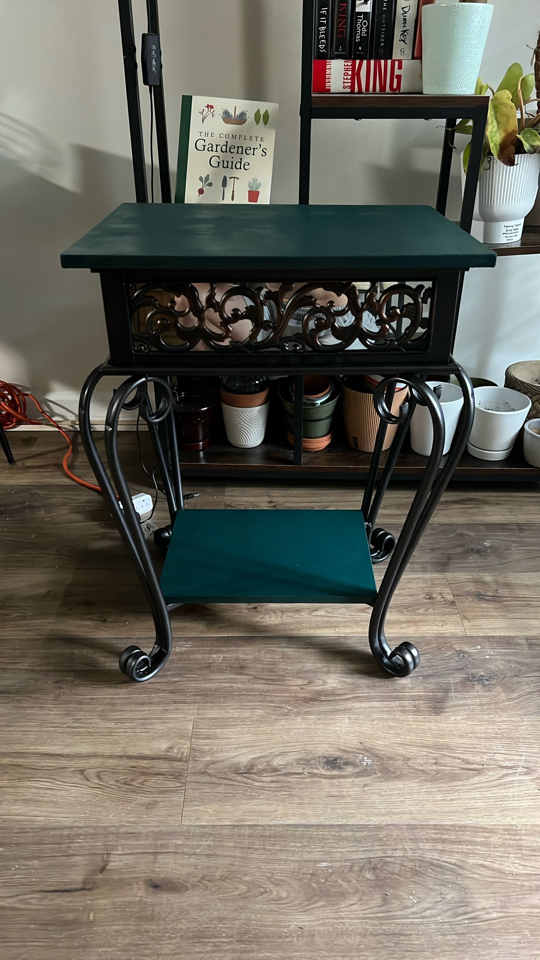 Corner Table