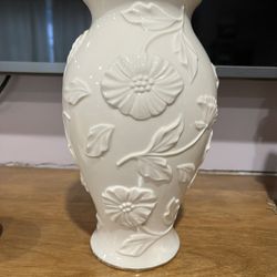 Lenox Ceramic Vase Thumbnail