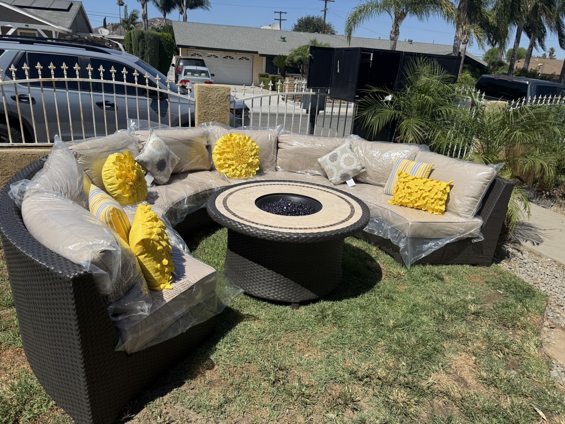 Brand New Patio Outdoor Furniture Set With Fire Pit