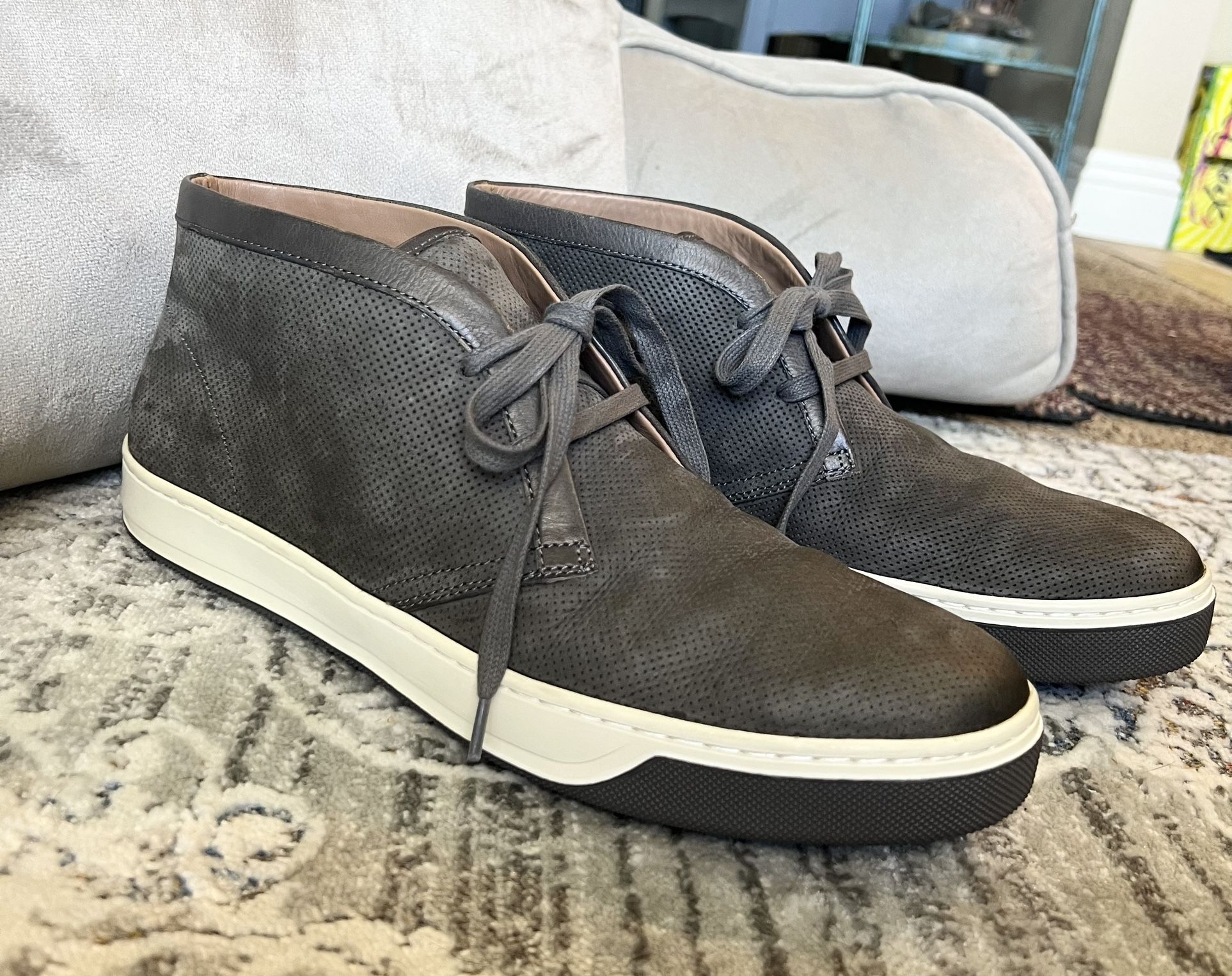 Mens Vince Abe 2 Perforated Sport Suede Gray Lace Up Chukka Boot Size 11 $65 OBO