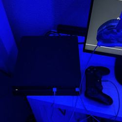PS4 , regular monitor
