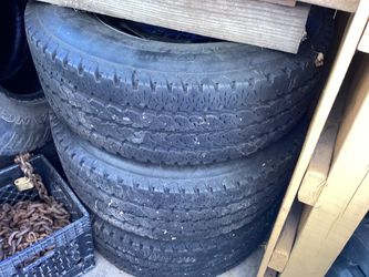 Firestone  4X set  LT 265 70 R17 8 hole  with rims,  ready to install on truck