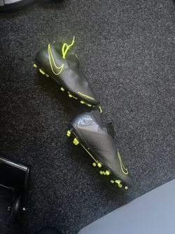 Nike Soccer Shoes / Cleats