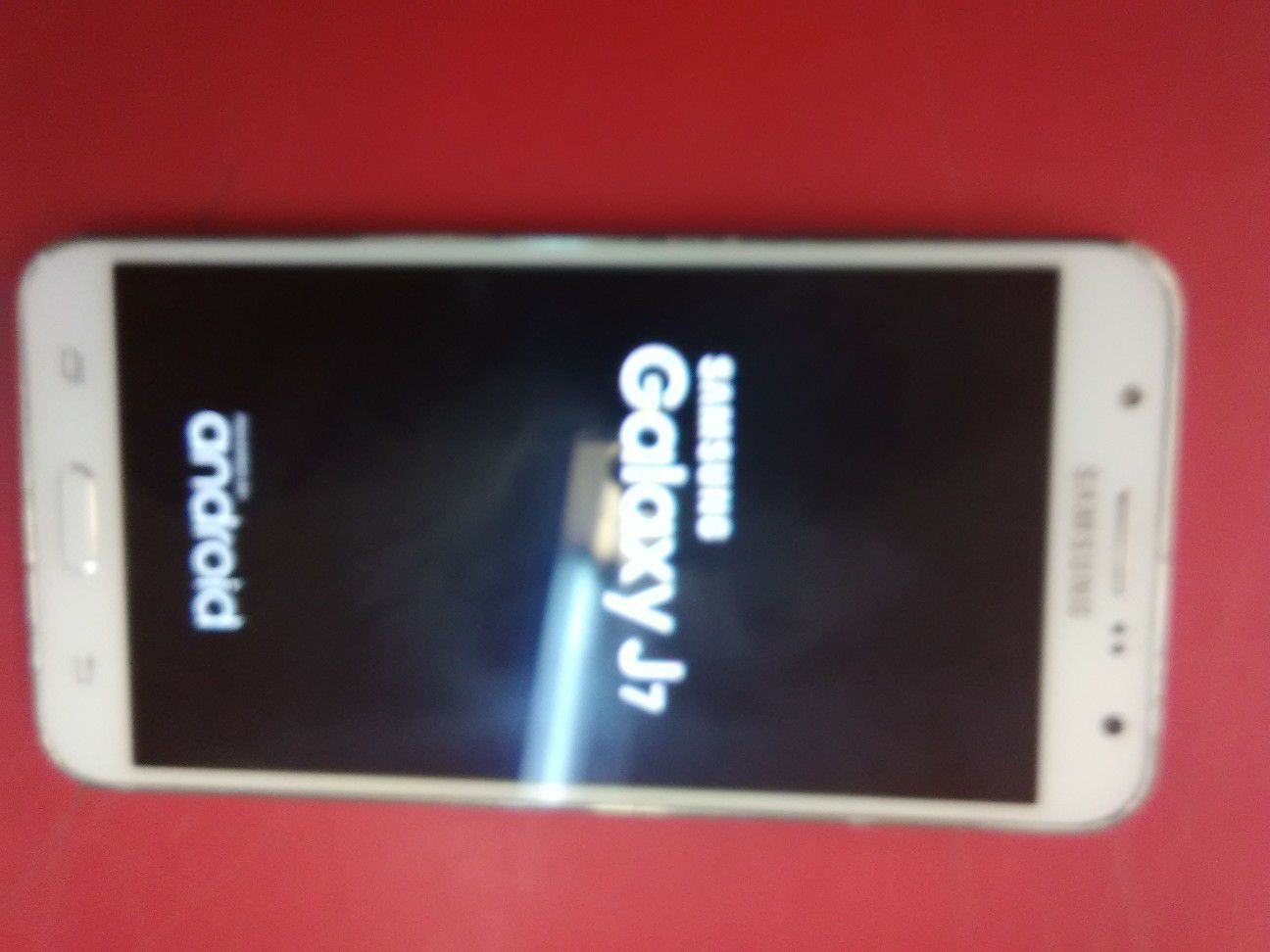 Samsung Galaxy J7 smart phone