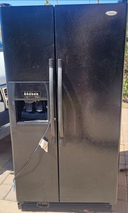 Whirlpool Black Side-by-Side Refrigerator with Water & Ice Dispenser
