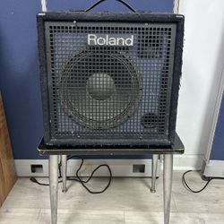 Roland KC-300 Amplifier