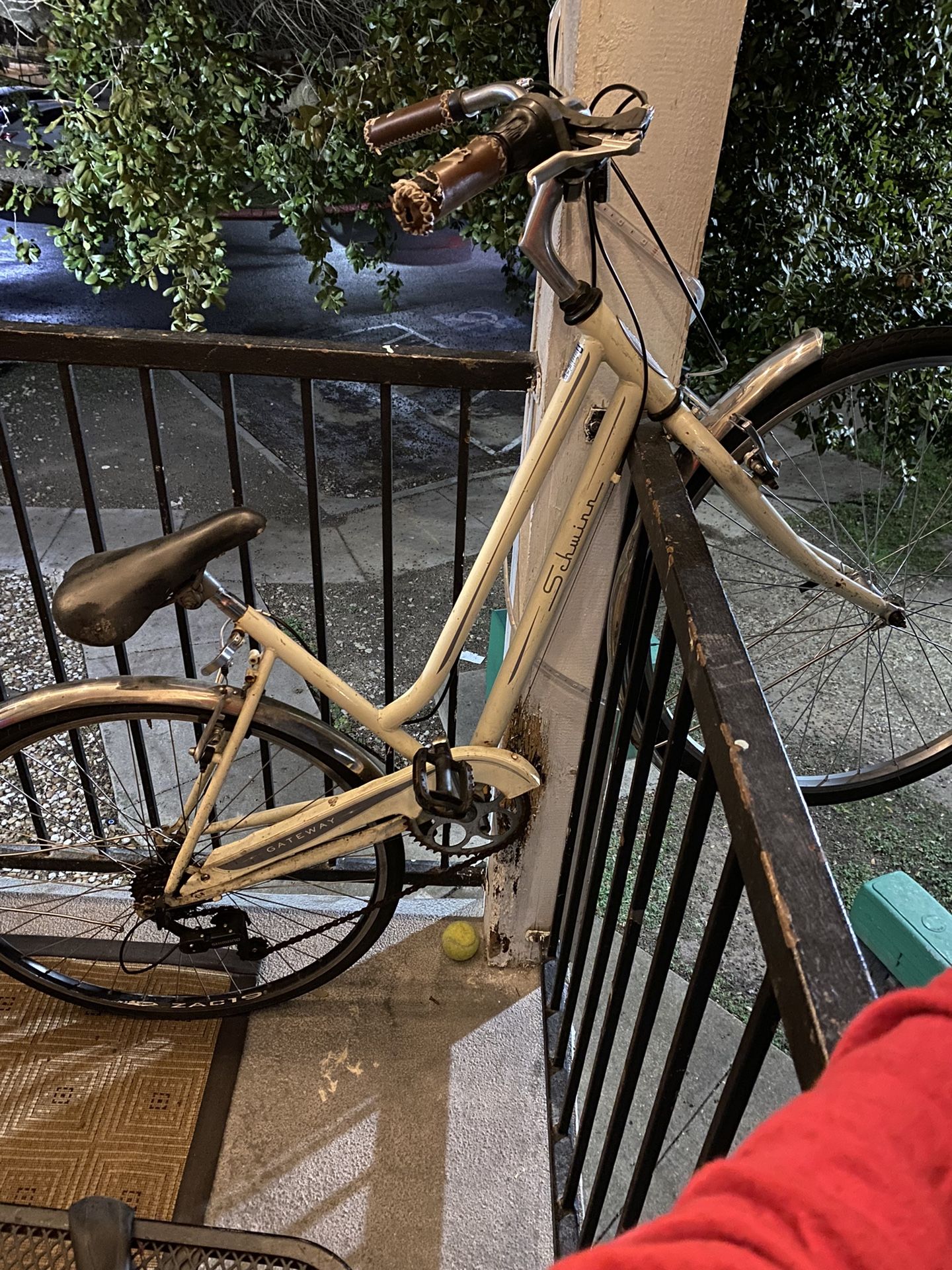 Schwinn Gateway Bike